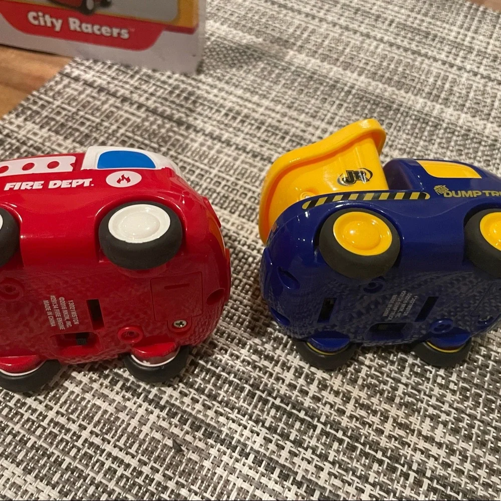 Red - Picture 1 of 4